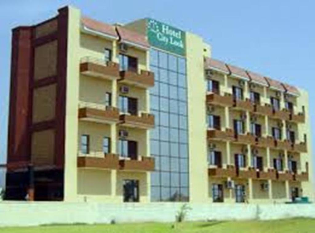 Hotel City Look Baddi Bagian luar foto